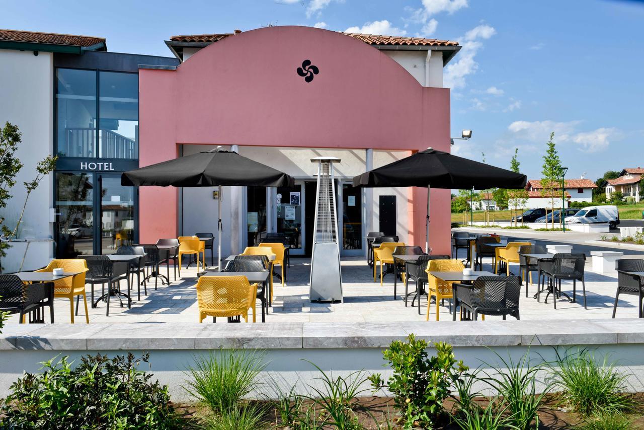 Hotel Restaurant Aldaburua Larressore ภายนอก รูปภาพ